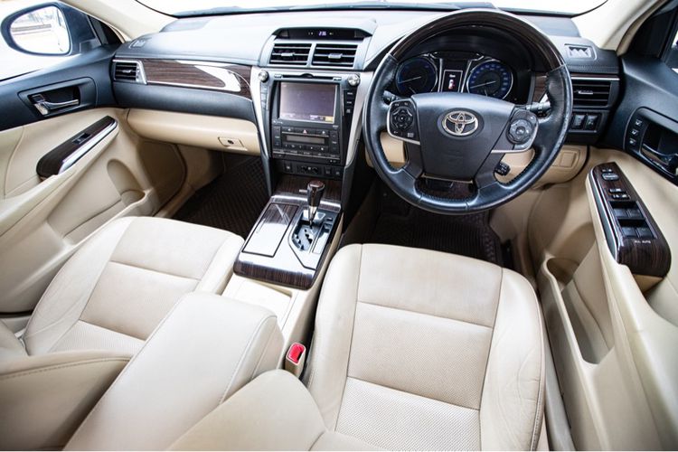 Toyota Camry 2016 2.5 HV Premium Sedan เบนซิน ไม่ติดแก๊ส เกียร์อัตโนมัติ บรอนซ์เงิน รูปที่ 4