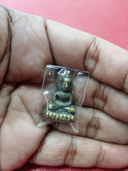 พระชัยวัฒน์ท่านเจ้ามา วัดสามปลื้มหรือวัดจักรวรรดิราชาวาส พิมพ์ฐานสูง ขี้เบ้าเดิมตามซอกองค์พระ ดูง่าย พุทธคุณครบเครื่องด้านเมตตา แคล้วคลาด  รูปที่ 5