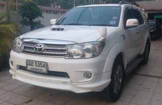 TOYOTA FORTUNER 3.0 V TRD Sportivo TOP 4WD AUTO ปี2009