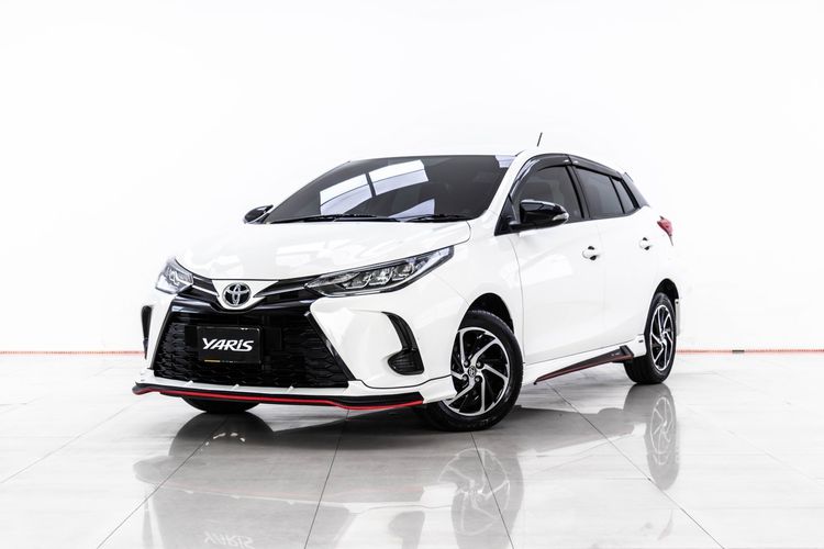 Toyota Yaris 2022 1.2 Sport Premium Sedan เบนซิน ไม่ติดแก๊ส เกียร์อัตโนมัติ ขาว รูปที่ 3