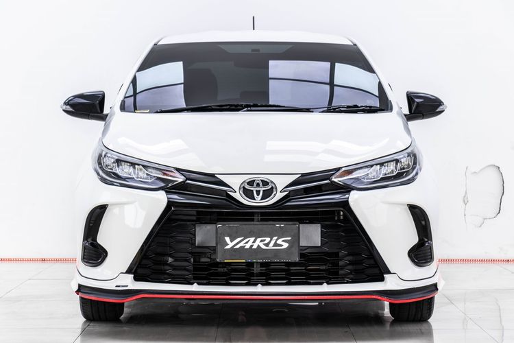 Toyota Yaris 2022 1.2 Sport Premium Sedan เบนซิน ไม่ติดแก๊ส เกียร์อัตโนมัติ ขาว รูปที่ 4