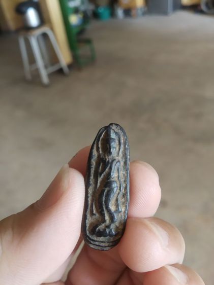 พระเนื้อดินผสมผงใบลาน(พระปางลีลากำแพงสวรรค์ยืนหรือพระปางลีลากำแพงนิ้ว(210307)(ไม่ทราบพระเกจิที่สร้าง))พระบ้านพระเครื่องรางของมงคล รูปที่ 6