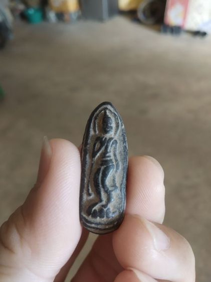 พระเนื้อดินผสมผงใบลาน(พระปางลีลากำแพงเม็ดขนุนหรือถ้าปางลีลากำแพงสวรรค์ยืน(210309)(ไม่ทราบพระเกจิที่สร้าง))พระบ้านพระเครื่องรางของมงคล รูปที่ 9