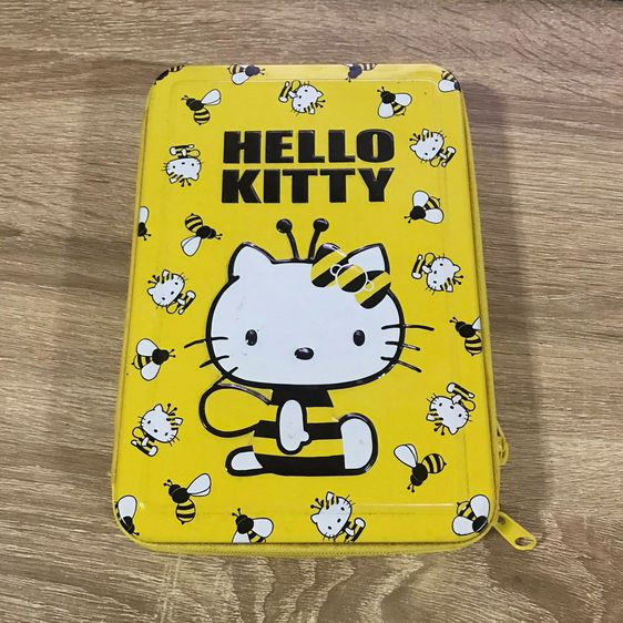 Hello Kitty สมุดโน้ต ไดอารี่ ในกล่องเหล็ก รูปที่ 1