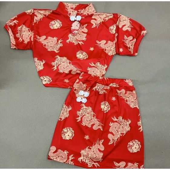 เซทำเสื้อคอจีนครอปกระโปรงสีแดงลายมังกร ซับด้านในเป็นกางเกง เอวสม็อค อก 36  ยาว 15 เอว 20-30 สะโพก 36 ยาว 14.5 นิ้ว รูปที่ 2
