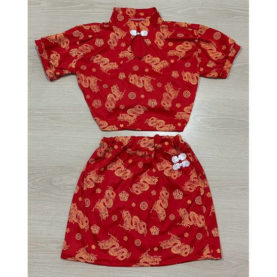 เซทำเสื้อคอจีนครอปกระโปรงสีแดงลายมังกร ซับด้านในเป็นกางเกง เอวสม็อค อก 36  ยาว 15 เอว 20-30 สะโพก 36 ยาว 14.5 นิ้ว รูปที่ 1