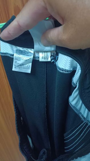 กางเกงวอร์ม adidas สีดำ ของแท้ มือสอง รูปที่ 6