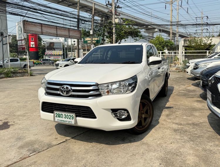 Toyota Hilux Revo 2018 2.4 J Pickup ดีเซล ไม่ติดแก๊ส เกียร์อัตโนมัติ ขาว