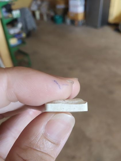 พระเนื้อผงผสมผงว่าน(พระผงสุพรรณหลังรอยนิ้วมือเนื้อออกสีขาว(ไม่ทราบพระเกจิที่สร้าง))พระบ้านพระเครื่องรางของมงคล รูปที่ 16