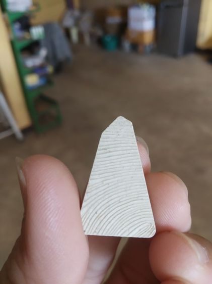 พระเนื้อผงผสมผงว่าน(พระผงสุพรรณหลังรอยนิ้วมือเนื้อออกสีขาว(ไม่ทราบพระเกจิที่สร้าง))พระบ้านพระเครื่องรางของมงคล รูปที่ 7