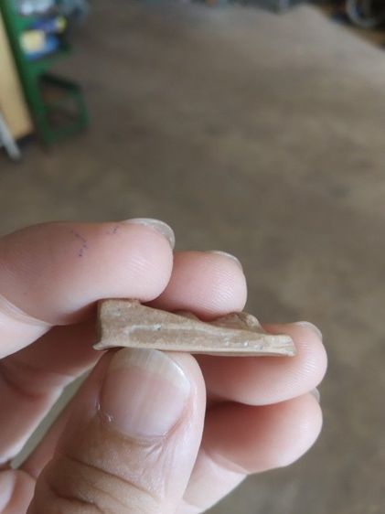 พระเนื้อดินผสมผง(พระผงสุพรรณหลังเรียบเนื้อออกสีเหลืองน้ำตาล(200104)(ไม่ทราบพระเกจิที่สร้าง))พระบ้านพระเครื่องรางของมงคล รูปที่ 15