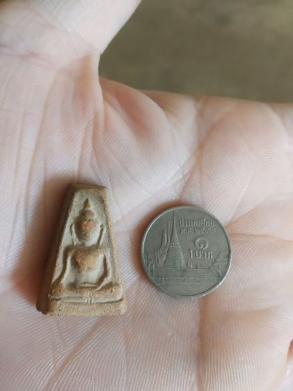 พระเนื้อดินพิมพ์เล็ก(พระผงสุพรรณเนื้อดินหลังเรียบสีน้ำตาลอ่อน(200106)(ไม่ทราบพระเกจิที่สร้าง))พระบ้านพระเครื่องรางของมงคล รูปที่ 6