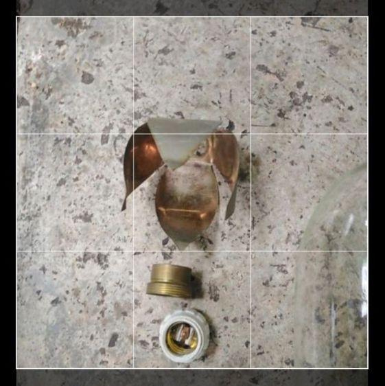 โคมไฟ​โบราณ​วิ​นเท​จ​โป๊ะ​แก้​วก้านทอง​เหลือ​ง รูปที่ 6