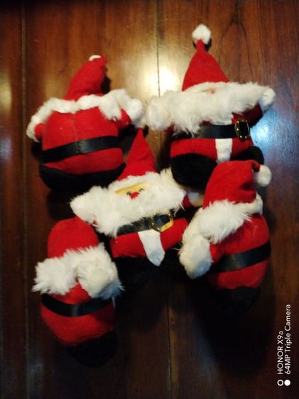 ตุ๊กตา​วิ​นเท​จ​ ซานตา​ค​รอส​และ​คนแคระทั่ง7 รูปที่ 5