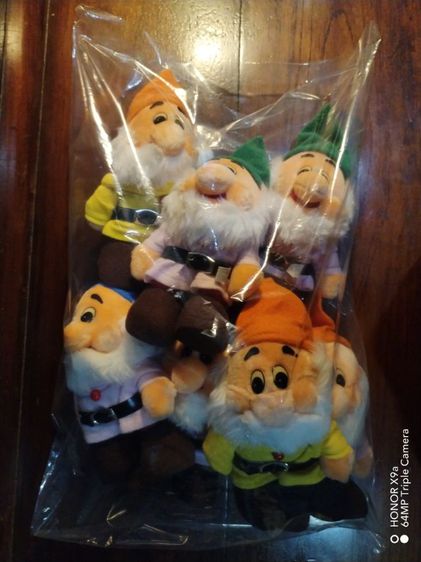 ตุ๊กตา​วิ​นเท​จ​ ซานตา​ค​รอส​และ​คนแคระทั่ง7 รูปที่ 9