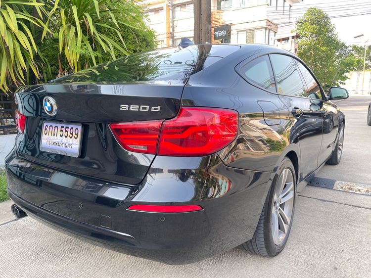 BMW Series 3 2017 320d Sedan ดีเซล ไม่ติดแก๊ส เกียร์อัตโนมัติ ดำ รูปที่ 4
