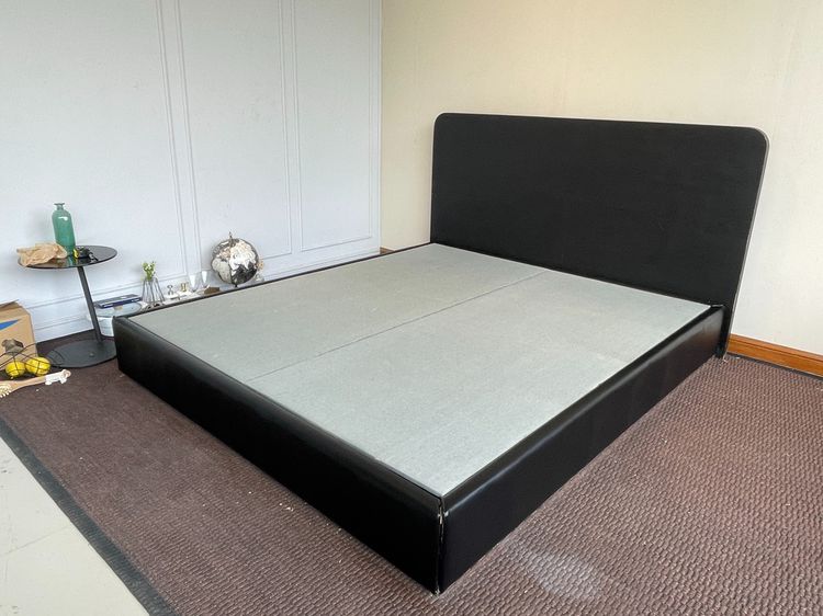 เตียง 6 ฟุต โครงไม้ MDF สีดำ ฐานเตียงหุ้มหนังเทียมสีดำ รูปที่ 2