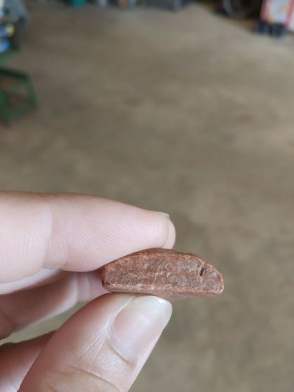 พระเนื้อดิน(พระพิมพ์พระนางพญาหลังเรียบ(200205)(ไม่ทราบพระเกจิที่สร้าง))พระบ้านพระเครื่องรางของมงคล รูปที่ 17