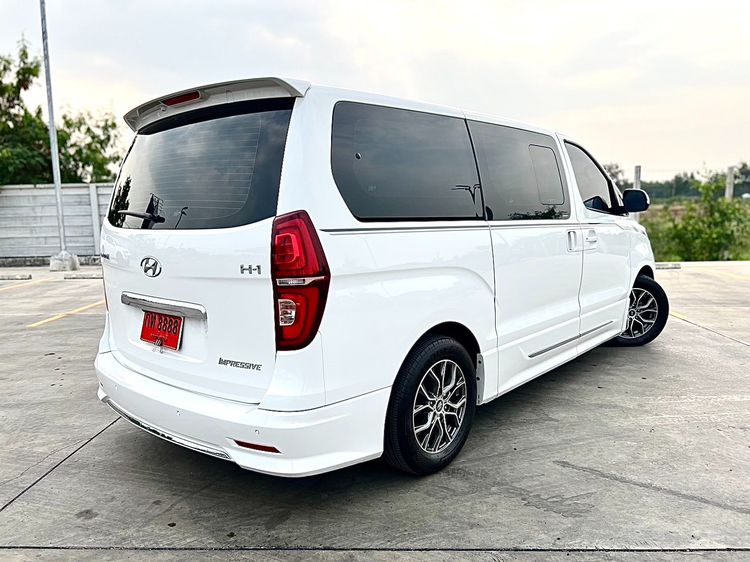Hyundai H-1  2020 2.5 Limited III Van ดีเซล เกียร์อัตโนมัติ ขาว รูปที่ 2