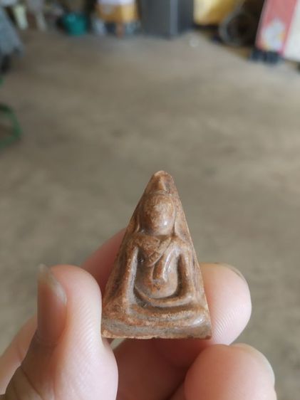 พระเนื้อดิน(พระพิมพ์พระนางพญาหลังเรียบ(200206)(ไม่ทราบพระเกจิที่สร้าง))พระบ้านพระเครื่องรางของมงคล รูปที่ 4