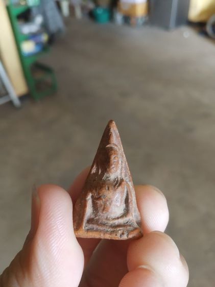 พระเนื้อดิน(พระพิมพ์พระนางพญาหลังเรียบ(200207)(ไม่ทราบพระเกจิที่สร้าง))พระบ้านพระเครื่องรางของมงคล รูปที่ 4