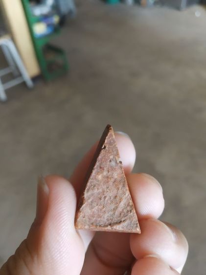 พระเนื้อดิน(พระพิมพ์พระนางพญาหลังเรียบ(200207)(ไม่ทราบพระเกจิที่สร้าง))พระบ้านพระเครื่องรางของมงคล รูปที่ 9