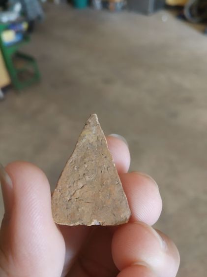 พระเนื้อดิน(พระพิมพ์พระนางพญาหลังเรียบ(ไม่ค่อยสวย)(200216)(ไม่ทราบพระเกจิที่สร้าง))พระบ้านพระเครื่องรางของมงคล รูปที่ 6