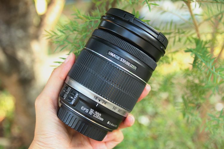 เลนส์ซูม Lens Canon 18-200 mm f3.5-5.6 is ⭐⭐⭐⭐⭐