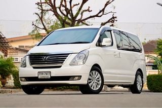 Hyundai STAREX VIP 2.5 ปี11 รถที่บ้านใช้เอง