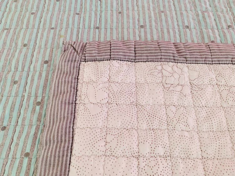 ผ้าปูรองนอน (แบบหนา) ขนาด 4.5-5ฟุต สีเขียวลายทางกราฟฟิก มือสองขายตามสภาพ สินค้าญี่ปุ่น-เกาหลีแท้ รูปที่ 7