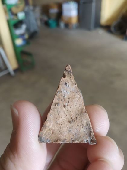 พระเนื้อดิน(พระพิมพ์พระนางหลังเรียบ(ไม่สวยขอคนที่รับได้)(200213)(ไม่ทราบพระเกจิที่สร้าง))พระบ้านพระเครื่องรางของมงคล รูปที่ 7