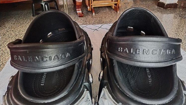 Balenciaga x Crocs Hardcrocs Sandal รูปที่ 6