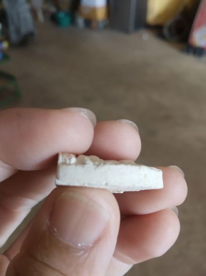 พระเนื้อผงมวลสาร(พระผงพระพิมพ์พระเจ้าสัว(พระหลวงพ่อเพชร)วัดป่าม่วงไข่(พระชำรุดหรือพระซ่อม)(จังหวัดเลย))พระบ้านพระเครื่องรางของมงคล รูปที่ 13