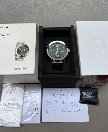 Nixon Men's Corporal SS GREEN SUNRAY Dial Silver Stainless-Steel Quartz Watch  รูปที่ 2