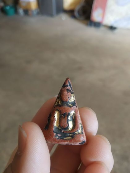 พระเนื้อดิน(พระพิมพ์พระนางพญาหลังเรียบ(สีดำป่นสีแดง)(130212)(ไม่ทราบพระเกจิที่สร้าง))พระบ้านพระเครื่องรางของมงคล รูปที่ 5