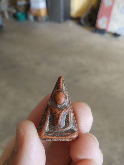 พระเนื้อดิน(พระพิมพ์พระนางพญาหลังเรียบสีดำแดงเข้ม(130215)(ไม่ทราบพระเกจิที่สร้าง))พระบ้านพระเครื่องรางของมงคล รูปที่ 4