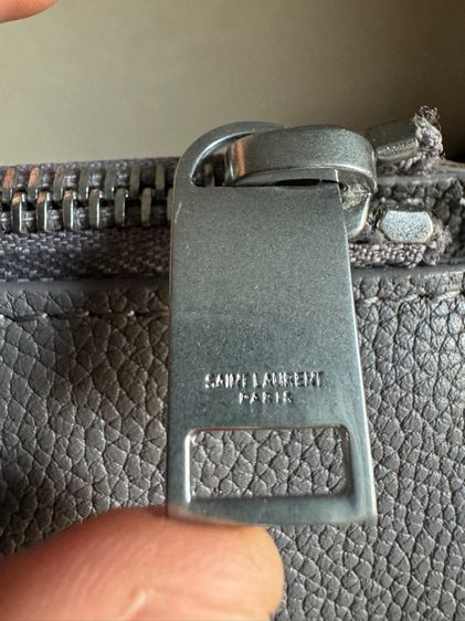 กระเป๋า yves saint laurent สีเทา ใบกระทัดรัด รูปที่ 13