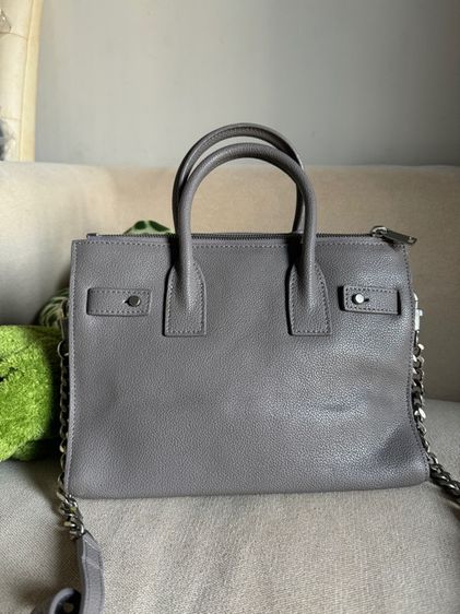 กระเป๋า yves saint laurent สีเทา ใบกระทัดรัด รูปที่ 3