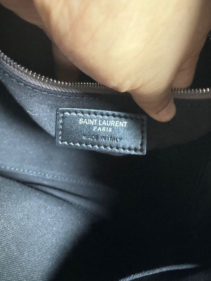 กระเป๋า yves saint laurent สีเทา ใบกระทัดรัด รูปที่ 16