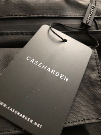 กระเป๋าสะพายสีดำ แนวสตรีท แบรนด์ Caseharden มือ 1 รูปที่ 5