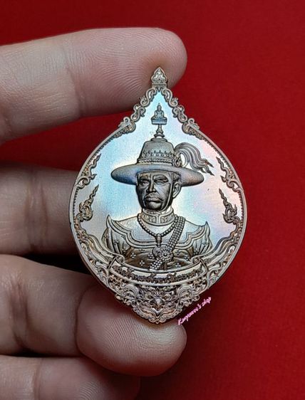 เหรียญสมเด็จพระเจ้าตากสินมหาราช 
รุ่น ชนะศึกปราบไพรี ปี 2562 เนื้อบรอนซ์ซาติน ตอกโค้ด,รวย รูปที่ 3