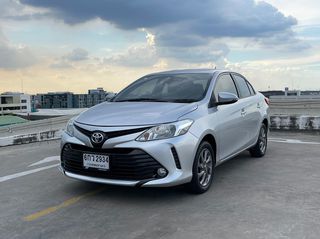 Toyota Vios 1.5 E  ซื้อรถผ่านไลน์ รับฟรีบัตรเติมน้ำมัน K01098