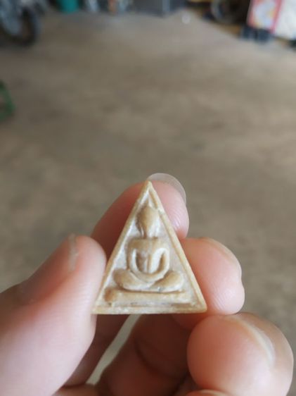 พระเนื้อผงน้ำมัน(พระพิมพ์พระสมเด็จ(พิมพ์นางพญาพิมพ์เล็ก)(พระหลวงพ่อกัน)(วัดบางกุ้ง)(จังหวัดสุพรรณบุรี))พระบ้านพระเครื่องรางของมงคล รูปที่ 2