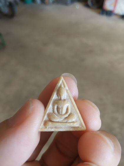 พระเนื้อผงน้ำมัน(พระพิมพ์พระสมเด็จ(พิมพ์นางพญาพิมพ์เล็ก)(พระหลวงพ่อกัน)(วัดบางกุ้ง)(จังหวัดสุพรรณบุรี))พระบ้านพระเครื่องรางของมงคล รูปที่ 4