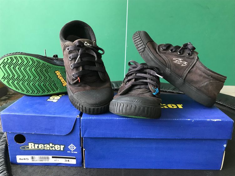 รองเท้านักเรียนผ้าใบสีดำ รูปที่ 2