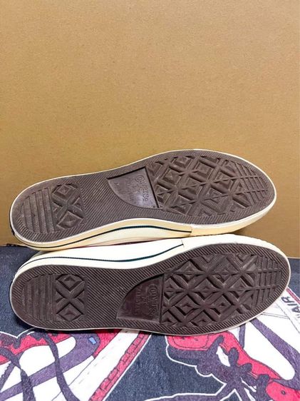 รองเท้า Converse x Kaws original แท้ 💯 เบอร์ US 7 EUR 40 cm 26 คนเท้า 25.5-26.5 cm ใส่ได้ครับ สภาพใหม่มาก ลายสวย พื้นเต็ม น่าสะสมครับ รูปที่ 5