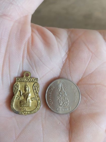 พระเหรียญเนื้อกะไหล่ทองพิมพ์ใบเสมา(พระพุทธชินราชใบเสมาหลังนางกวัก(พระเกจิ)(หลวงพ่อจงวัดหน้าต่างนอก)(พระนครศรีอยุธยาปี2500)พระเครื่องของมงคล รูปที่ 5
