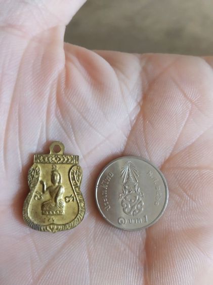 พระเหรียญเนื้อกะไหล่ทองพิมพ์ใบเสมา(พระพุทธชินราชใบเสมาหลังนางกวัก(พระเกจิ)(หลวงพ่อจงวัดหน้าต่างนอก)(พระนครศรีอยุธยาปี2500)พระเครื่องของมงคล รูปที่ 2