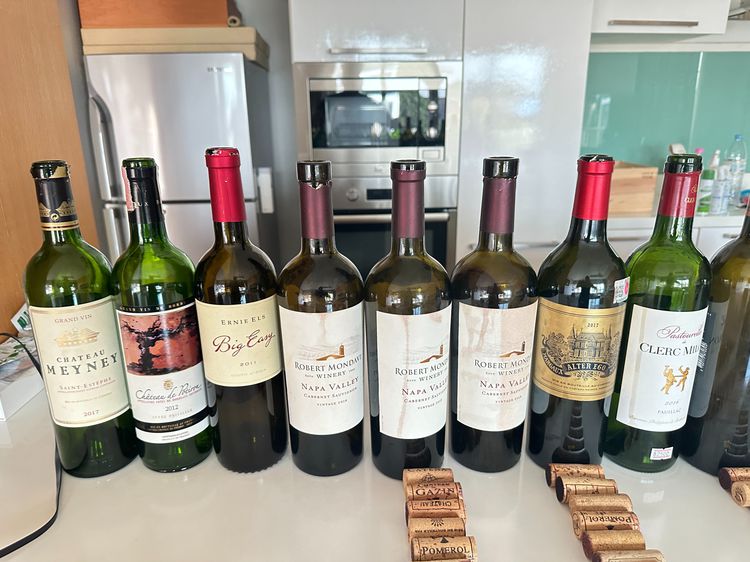 ขวดไวน์เก่า 15 ขวดพร้อมจุกค๊อก 34 จุก รูปที่ 3