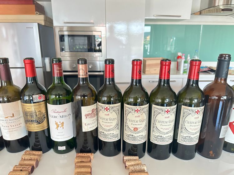 ขวดไวน์เก่า 15 ขวดพร้อมจุกค๊อก 34 จุก รูปที่ 4